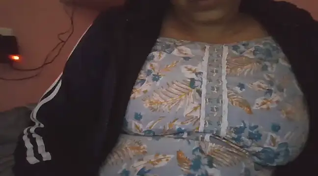 Hot-shanvi online show from February 21, 2025, 11:11 am