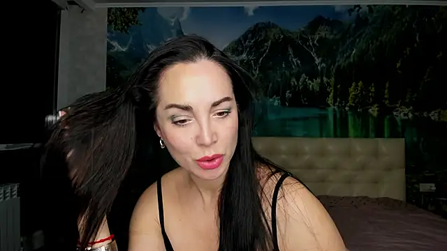 Monica Weiss online show from March 16, 2025, 7:17 pm