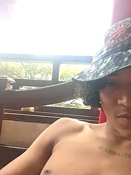 Snapshot of -Damian_Caliente- chatting on January 8, 2025, 6:41 pm -Damian Caliente- online show from January 8, 2025, 6:41 pm