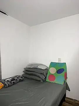 Young latin master777 online show from January 8, 2025, 12:26 pm