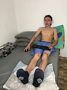 Young latin master777 online show from January 9, 2025, 2:40 pm