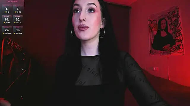 Snapshot of Miss_Alice__ chatting on February 13, 2025, 12:35 am Miss Alice online show from February 13, 2025, 12:35 am