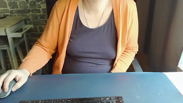 Sweet Phoenix online show from February 9, 2026, 9:13 am