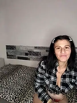 SEXYMIKY87 online show from February 17, 2025, 1:32 pm