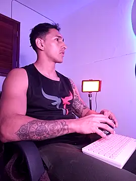 Joylopez fit online show from November 22, 2025, 1:32 pm