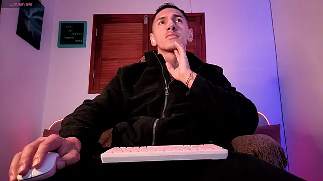 Joylopez fit online show from April 16, 2026, 10:38 am