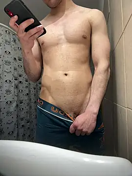 xanaxlil68 online show from January 4, 2025, 7:03 am