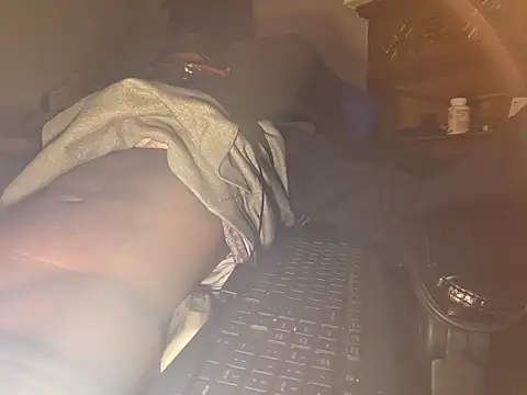 dominatingblacklove online show from April 8, 2026, 10:59 am