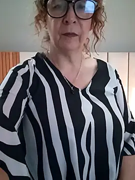 Snapshot of milchanel chatting on February 24, 2025, 10:36 pm milchanel online show from February 24, 2025, 10:36 pm