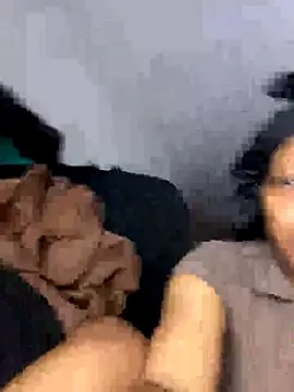 Thando04 online show from October 20, 2025, 3:56 pm