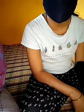 lovelygirl4567 online show from March 2, 2025, 5:33 am