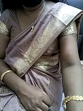 Snapshot of Tamil_Vishalini chatting on January 2, 2025, 8:02 pm Tamil Vishalini online show from January 2, 2025, 8:02 pm