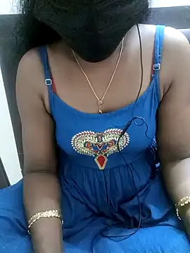 Snapshot of Tamil_Vishalini chatting on January 22, 2025, 5:06 pm Tamil Vishalini online show from January 22, 2025, 5:06 pm