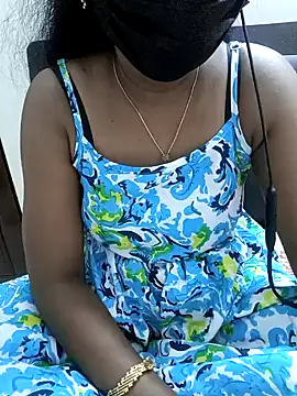 Snapshot of Tamil_Vishalini chatting on January 24, 2025, 12:31 am Tamil Vishalini online show from January 24, 2025, 12:31 am