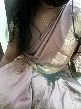 Snapshot of Tamil_Vishalini chatting on January 24, 2025, 9:39 am Tamil Vishalini online show from January 24, 2025, 9:39 am