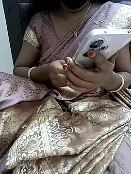 Snapshot of Tamil_Vishalini chatting on January 25, 2025, 4:56 am Tamil Vishalini online show from January 25, 2025, 4:56 am