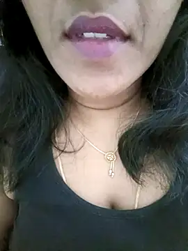 Tamil Vishalini online show from December 1, 2025, 4:12 pm