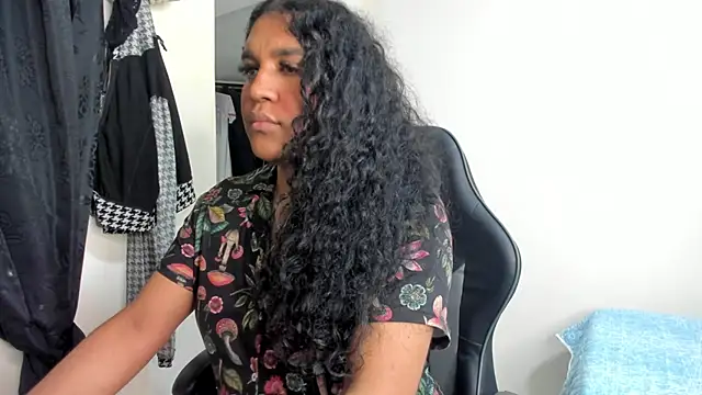 Snapshot of madisonbrunette chatting on January 3, 2025, 1:48 am madisonbrunette online show from January 3, 2025, 1:48 am
