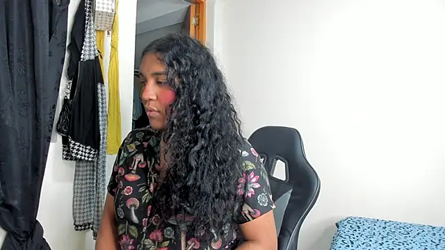 Snapshot of madisonbrunette chatting on January 5, 2025, 3:43 am madisonbrunette online show from January 5, 2025, 3:43 am