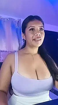 Snapshot of PaulaOrtiz_1 chatting on January 20, 2025, 1:21 pm PaulaOrtiz 1 online show from January 20, 2025, 1:21 pm