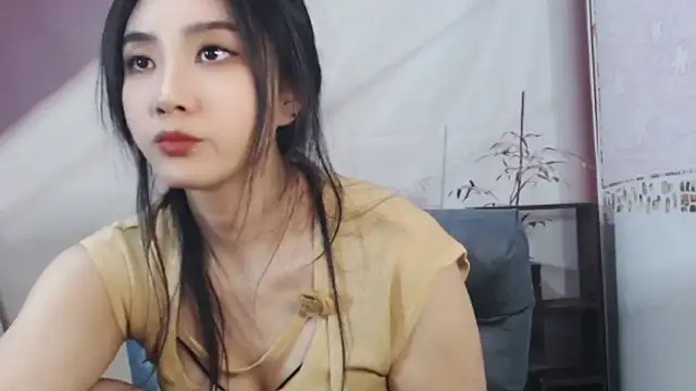 xiaotiantian-76 online show from January 11, 2025, 1:01 pm