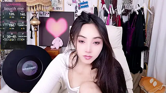 xiaotiantian-76 online show from January 7, 2026, 3:09 am