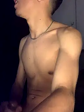 Snapshot of gabrielzinnnn085 chatting on October 26, 2025, 8:59 pm gabrielzinnnn085 online show from October 26, 2025, 8:59 pm