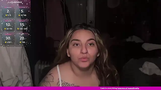 mamifresita online show from April 20, 2026, 3:20 am