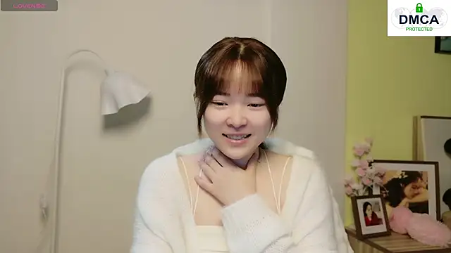 Chenjing0 online show from March 4, 2025, 6:04 am