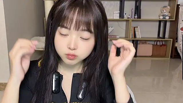 Chenjing0 online show from October 8, 2025, 2:31 am