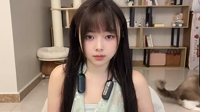 Chenjing0 online show from October 11, 2025, 3:17 am