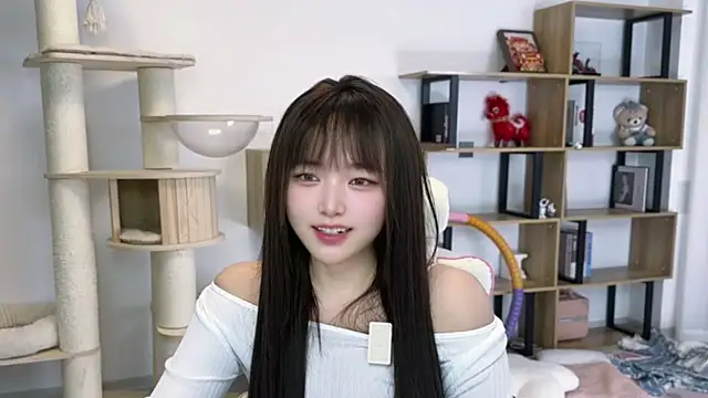 Chenjing0 online show from April 23, 2026, 2:41 pm