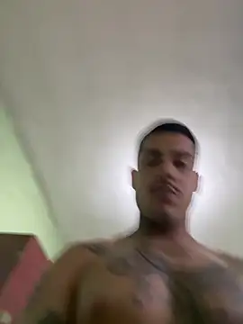 Snapshot of TiagopirocudoMG chatting on April 15, 2026, 5:20 pm TiagopirocudoMG online show from April 15, 2026, 5:20 pm