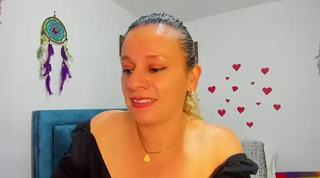 sofi saliva2511 online show from February 16, 2025, 12:08 am