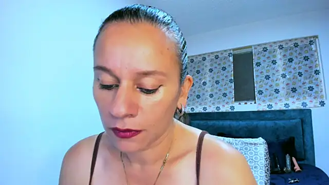 sofi saliva2511 online show from October 27, 2025, 7:29 pm