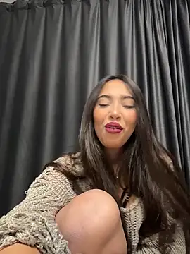 miaceleste online show from November 14, 2025, 11:24 pm