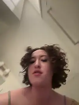 ParkerGYATT online show from April 18, 2026, 8:07 am