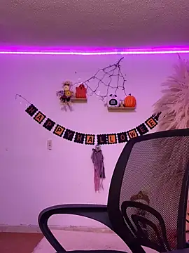 ariadna cooper online show from October 10, 2025, 4:11 am