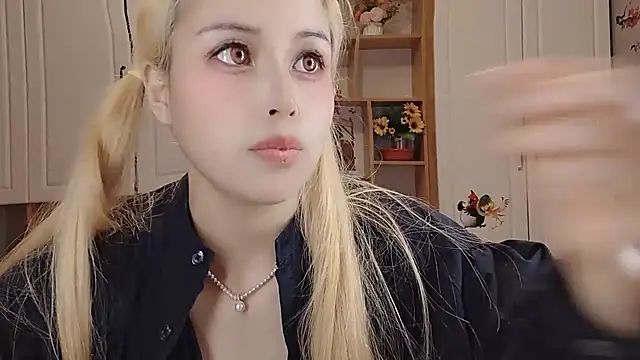 Lucky-xiuxiu online show from March 12, 2025, 7:02 am