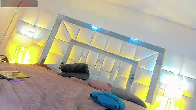 Gisele fox online show from March 16, 2026, 7:18 pm