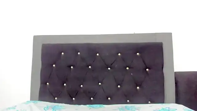 violetadumsper online show from December 21, 2025, 4:52 am