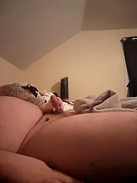 Snapshot of thickdaddy10 chatting on January 30, 2025, 3:33 am thickdaddy10 online show from January 30, 2025, 3:33 am