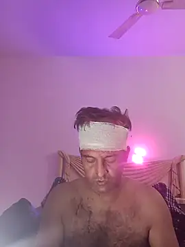 MAGNETICDADDY8 online show from March 14, 2025, 6:29 pm