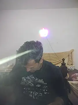 MAGNETICDADDY8 online show from October 18, 2025, 9:59 pm