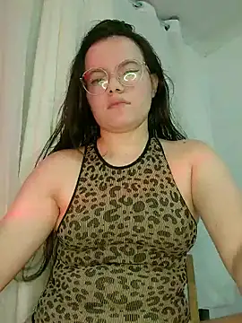 camillebr online show from March 22, 2026, 10:24 pm