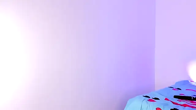 Laurensmith9 online show from February 20, 2025, 6:35 pm