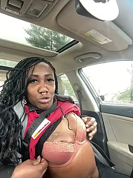 Snapshot of Yoshibaby2670 chatting on January 31, 2025, 6:36 pm Yoshibaby2670 online show from January 31, 2025, 6:36 pm