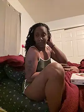 Snapshot of Yoshibaby2670 chatting on February 11, 2025, 11:12 pm Yoshibaby2670 online show from February 11, 2025, 11:12 pm