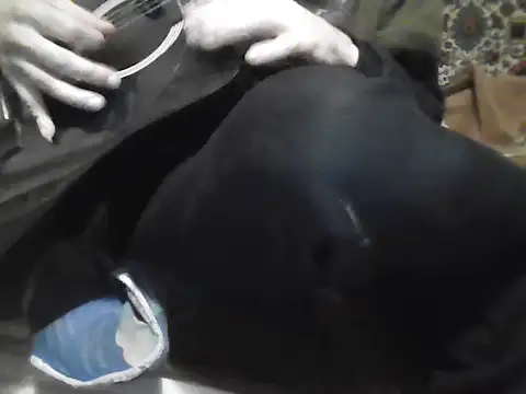 AlferezzSolvajo online show from September 30, 2025, 1:49 pm