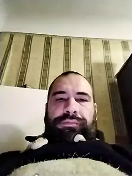 AlferezzSolvajo online show from October 1, 2025, 5:46 am